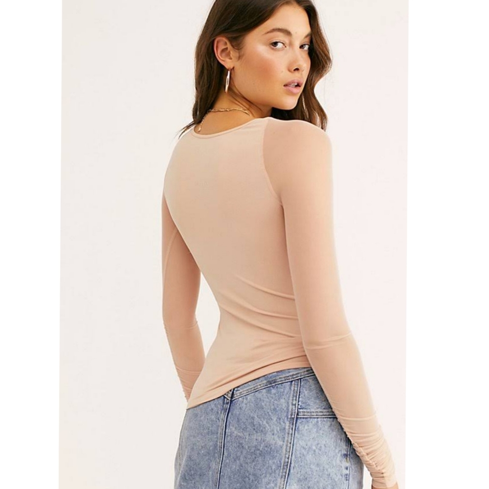 Free people Scrunch Sleeve Seamless